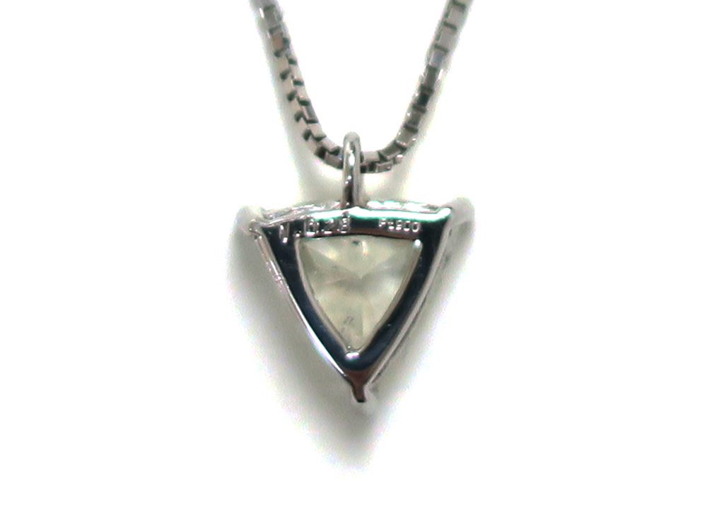 ジュエリー プラチナ トリリアント ダイヤモンド ネックレス ダイヤ1.02ct 背面