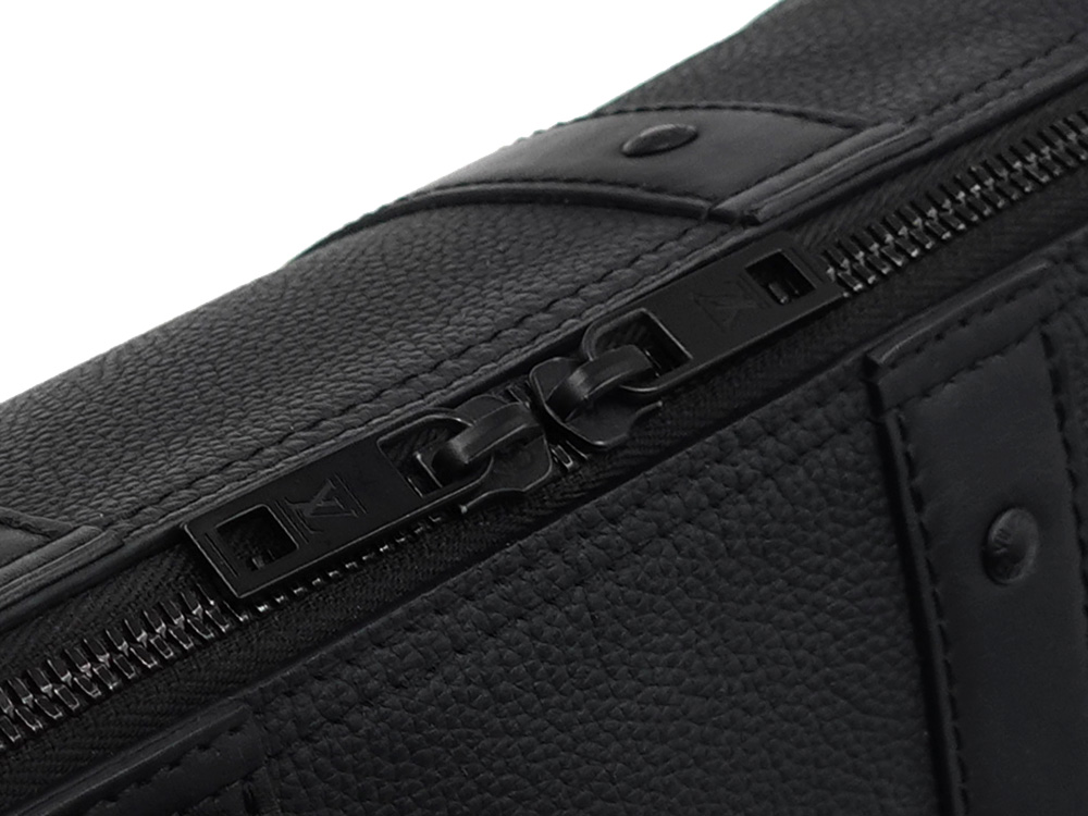 ルイヴィトン LVアエログラム シティ・キーポル ノワール M59255 特徴