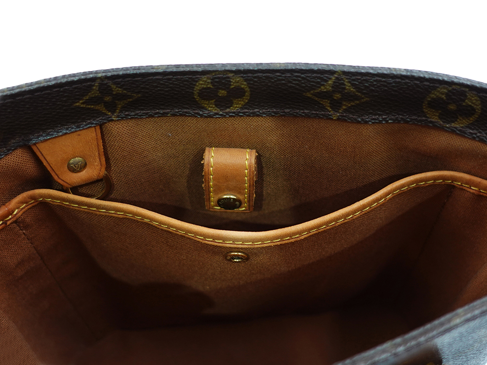 ルイヴィトン モノグラム ヴァヴァンPM M51172 SR0072 ボタンスナップポケット