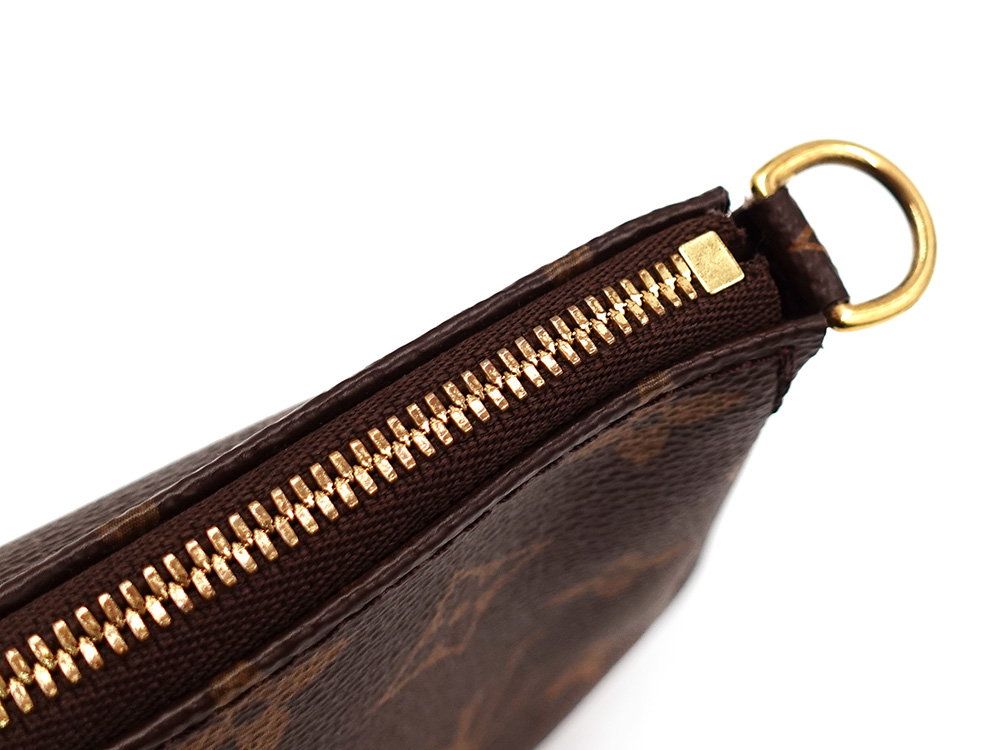 ルイヴィトン モノグラム ミュルティ・ポシェット・アクセソワール M44840 RFID 外側ダメージ02