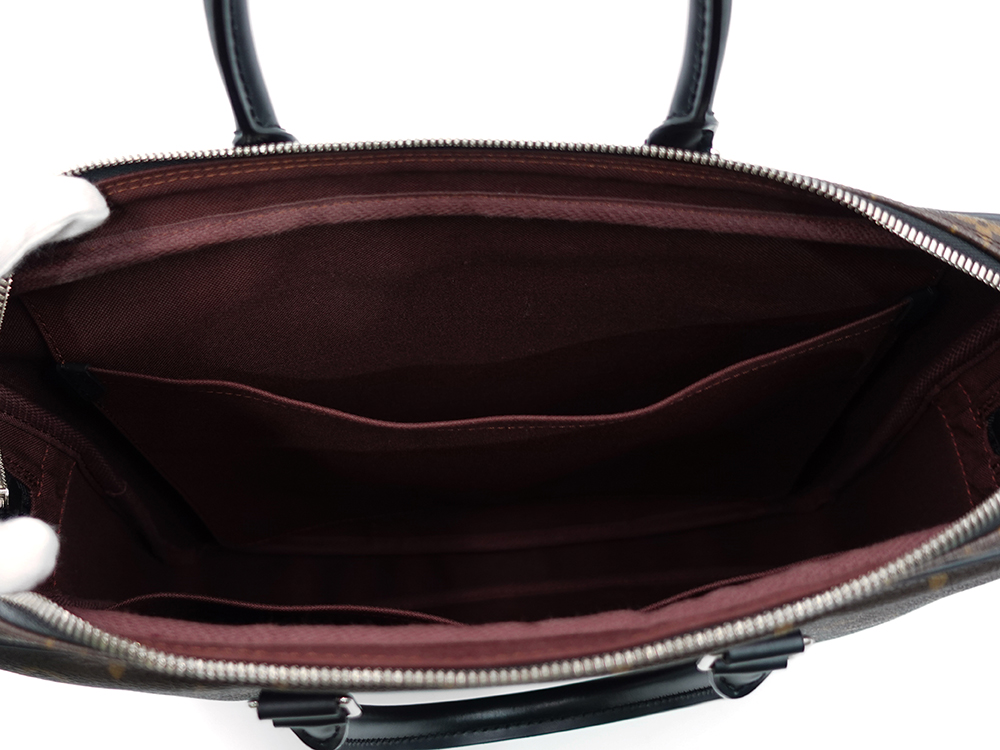 ルイヴィトン モノグラム・マカサー ポルト ドキュマン・ヴォワヤージュPM PDV PM M52005 GI2149 オープンポケット02