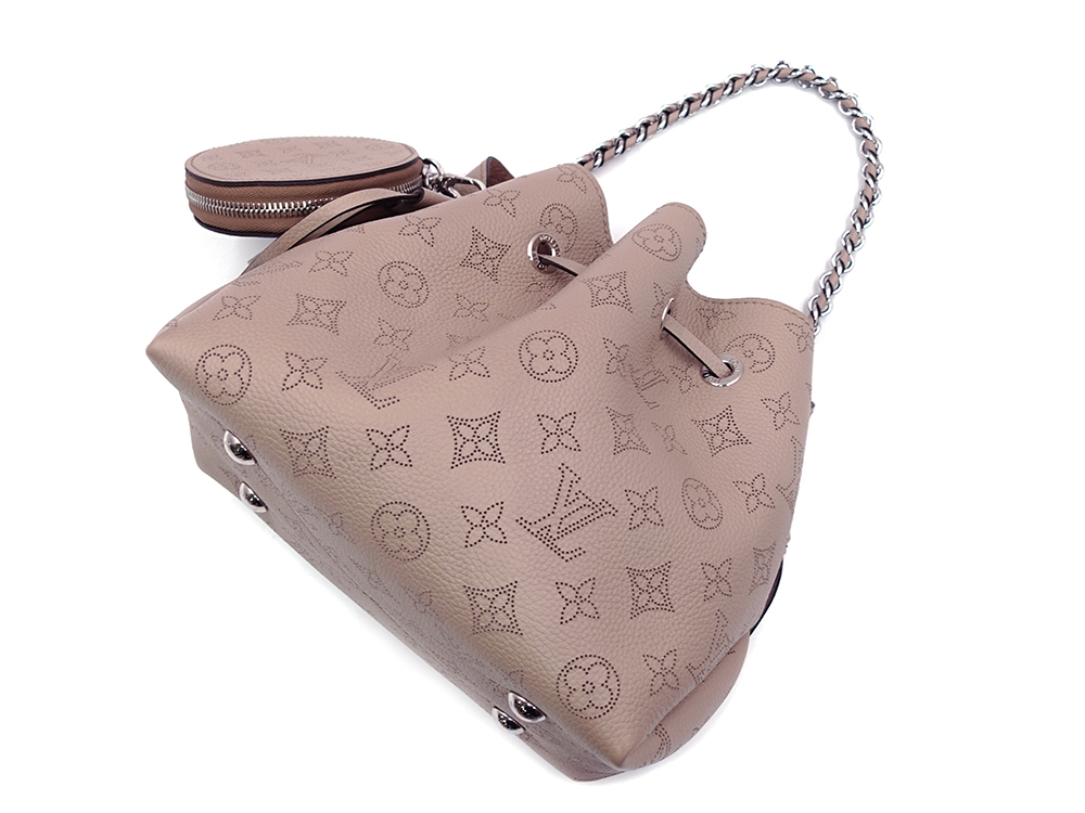 ルイヴィトン マヒナ ベラ ガレ M57201 RFID 上面