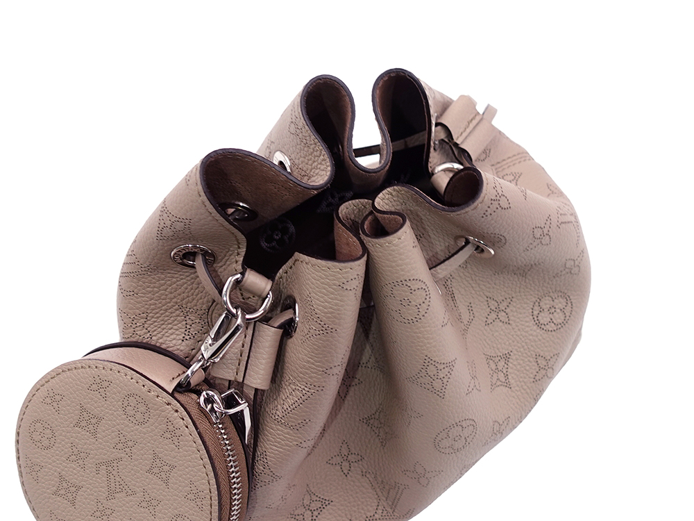 ルイヴィトン マヒナ ベラ ガレ M57201 RFID 開口部閉