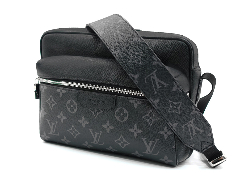 ルイヴィトン タイガラマ アウトドア・メッセンジャーPM ノワール M30233 RFID