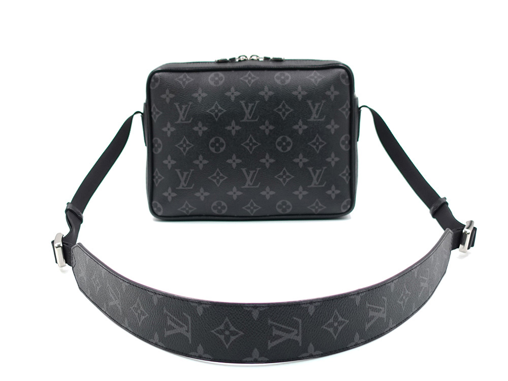 ルイヴィトン タイガラマ アウトドア・メッセンジャーPM ノワール M30233 RFID 背面