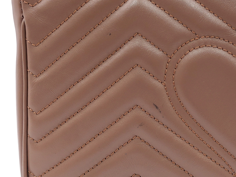 グッチ GGマーモント ミディアム ショルダーバッグ ベージュ系 443497 外側ダメージ