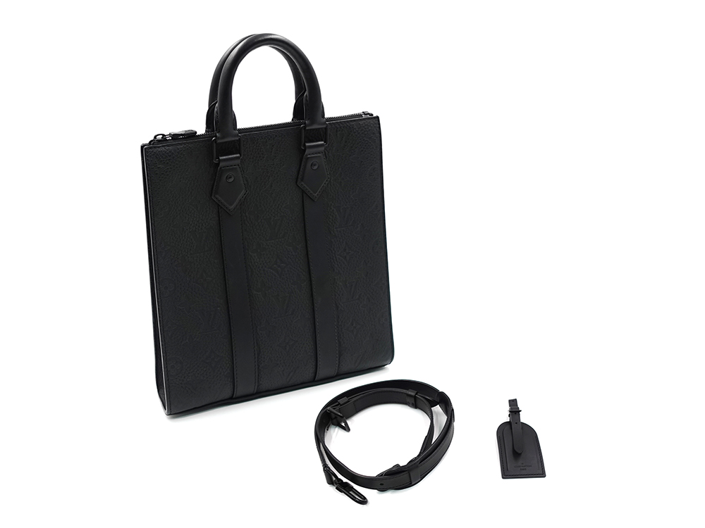 ルイヴィトン モノグラム ･トリヨン サックプラ・クロス ノワール M21884 RFID 付属品