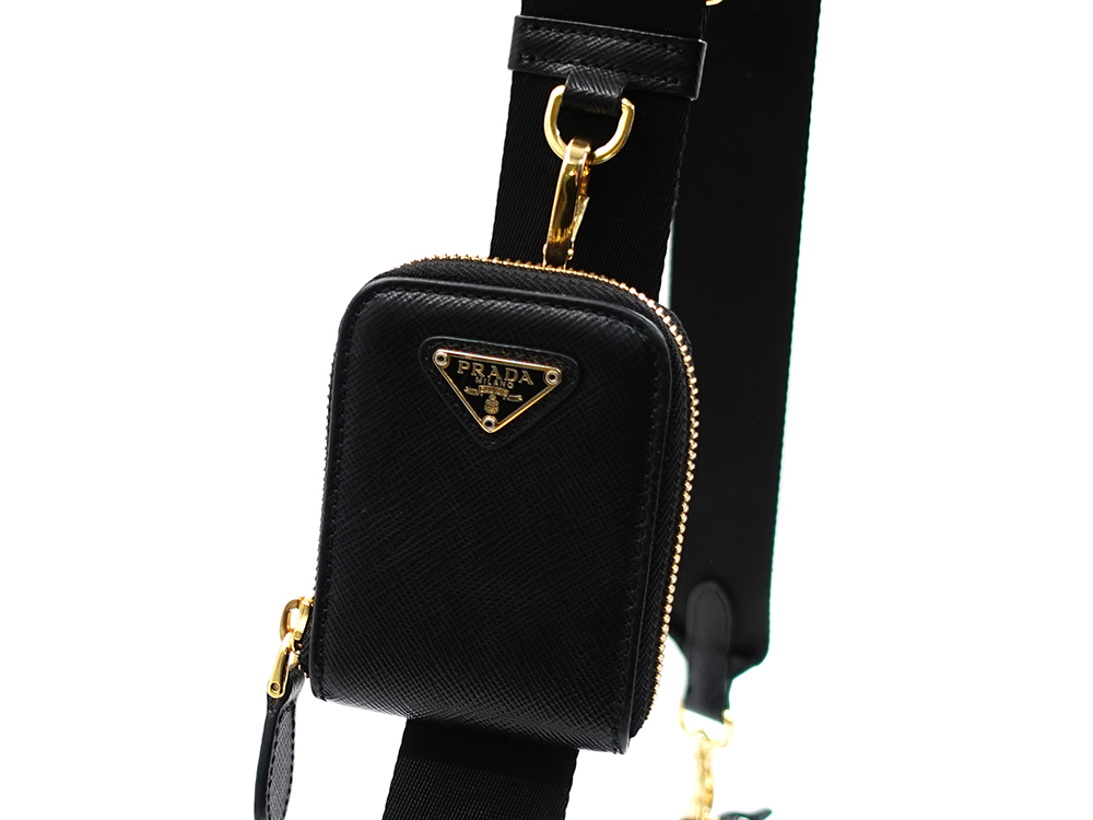 プラダ Re-Edition 2005 サフィアーノレザー バッグ ネロ 1BH204 ポーチ有
