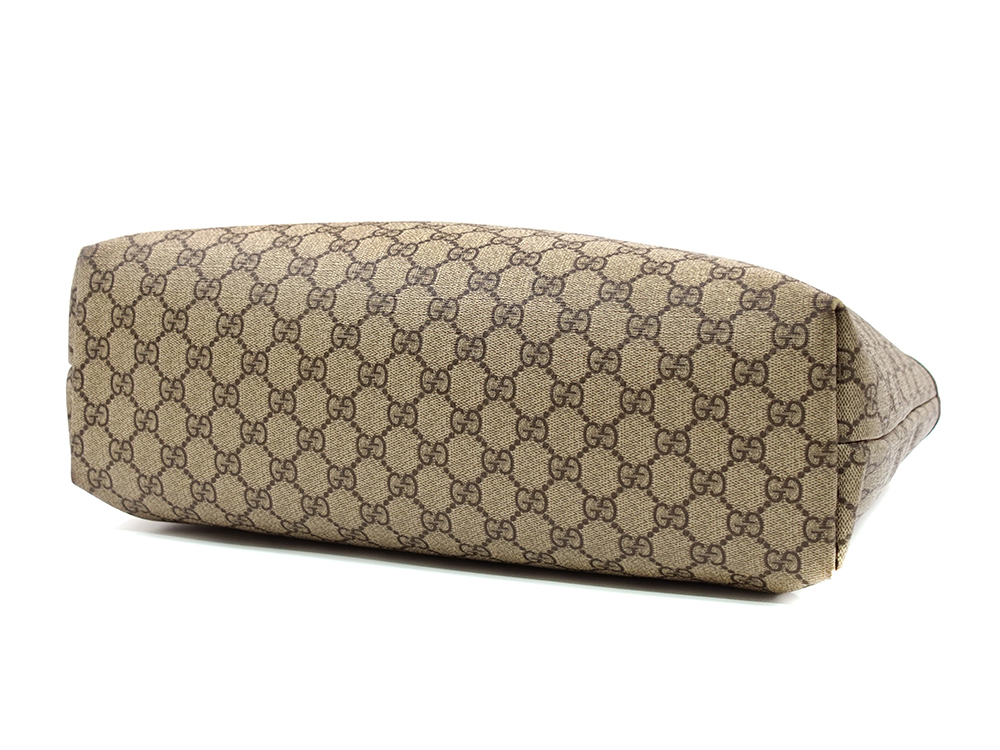 グッチ GGスプリーム シェリーライン トートバッグ ベージュ×ブラウン 211134 底面