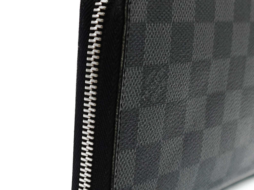 ルイヴィトン ダミエ グラフィット ジッピー・オーガナイザー 長財布 N63077 CA4144 外側ダメージ04