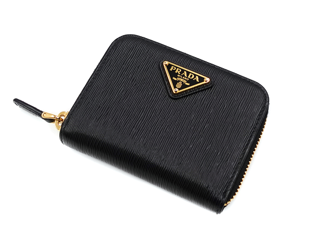 プラダ ヴィッテロ コインケース ネロ 1MM268 上面