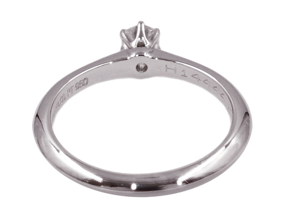 ティファニー ソリティア リング ダイヤモンド 0.22ct Pt950 プラチナ 背面